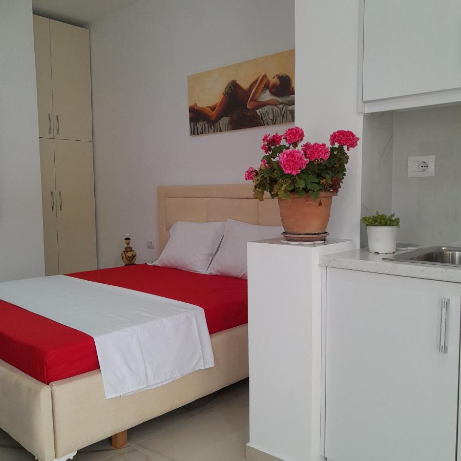 Denni'S Home Sarandë 外观 照片