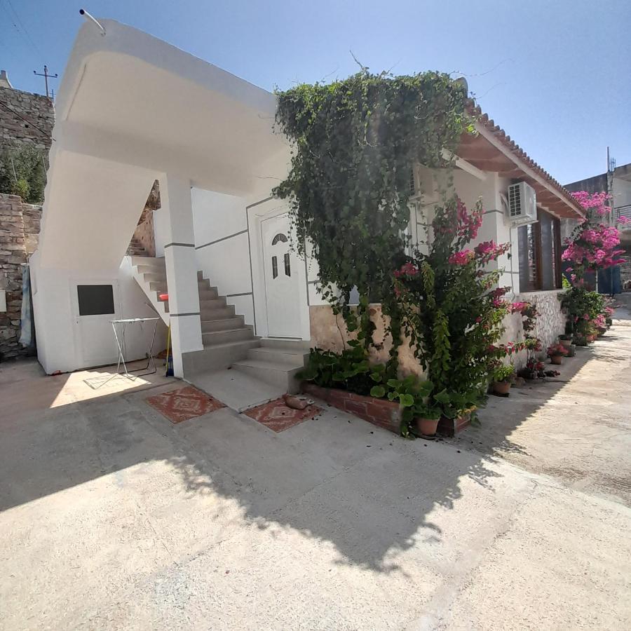 Denni'S Home Sarandë 外观 照片
